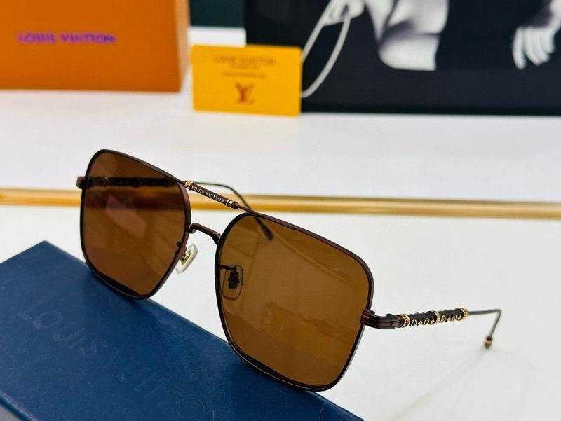 LV Sunglasses 550